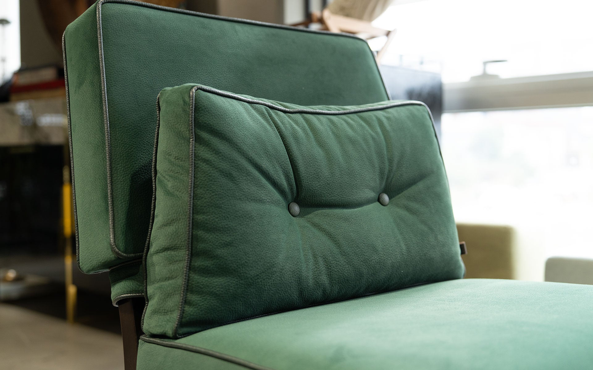 GAWAIN Armchair