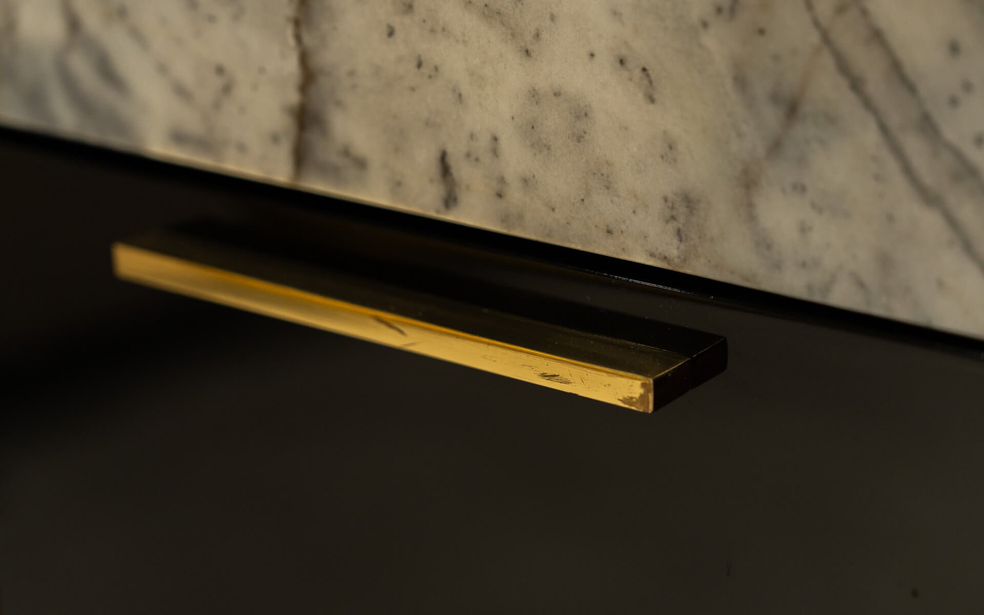 FAMED Konsol No:3 Carrara White (Teşhir)