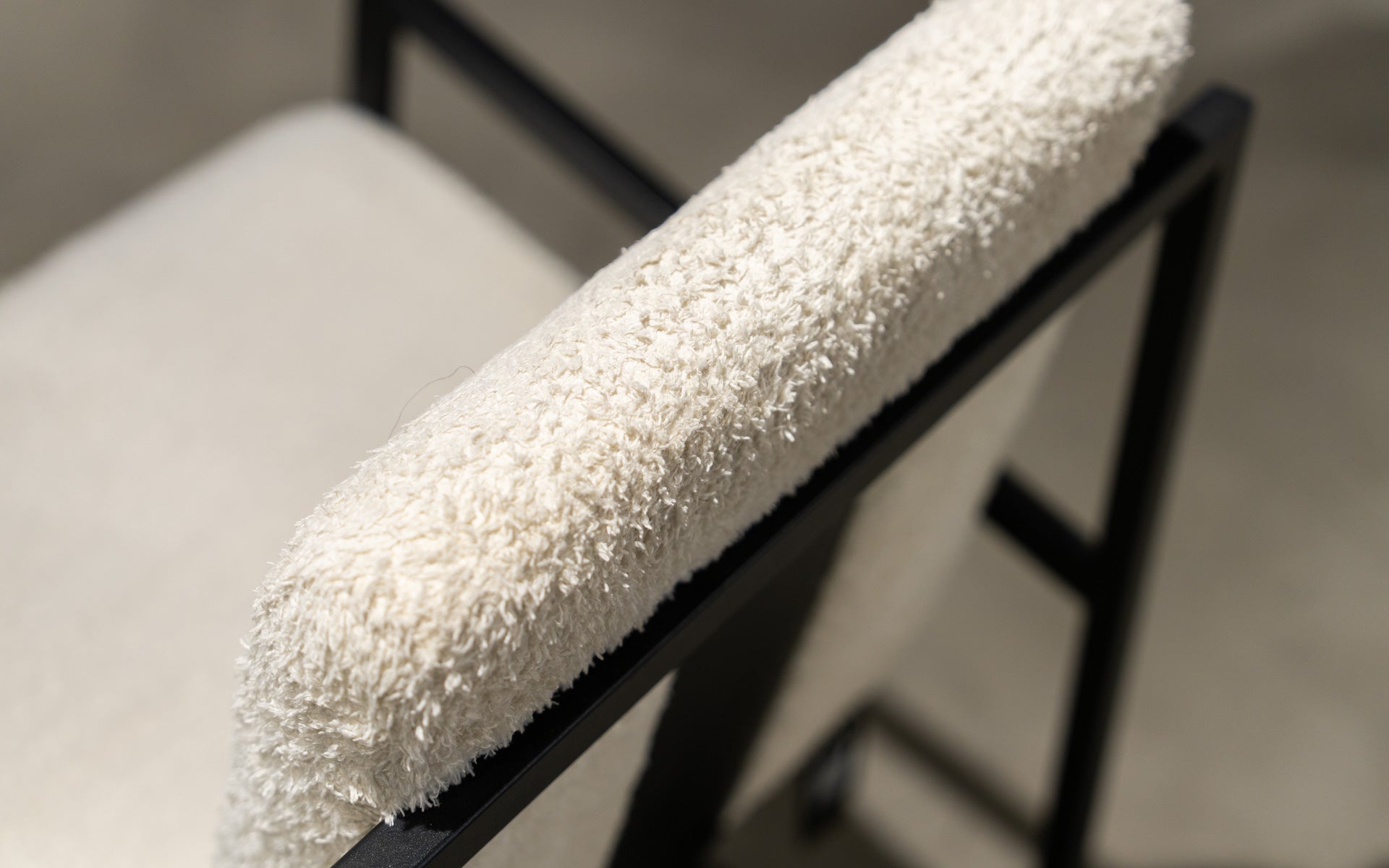 FAMED Sandalye Peluş Kumaş (Teşhir) | lagu