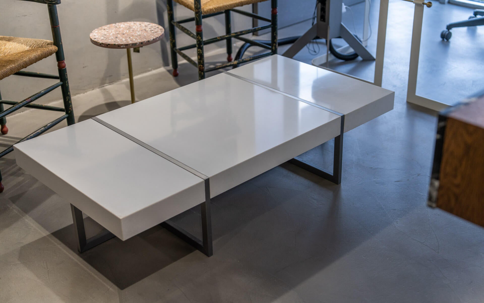 FAMED Orta Sehpa Carrara White Büyük (Teşhir)