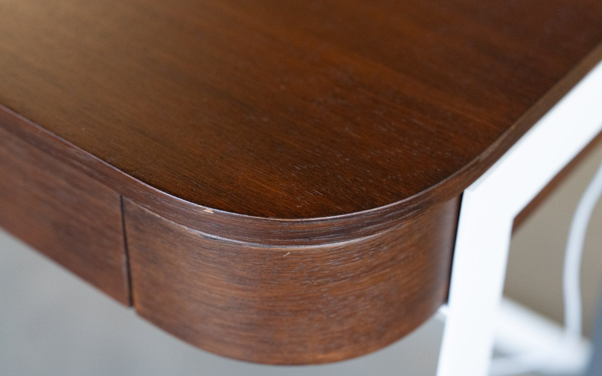 PAPILLONNE Study Desk