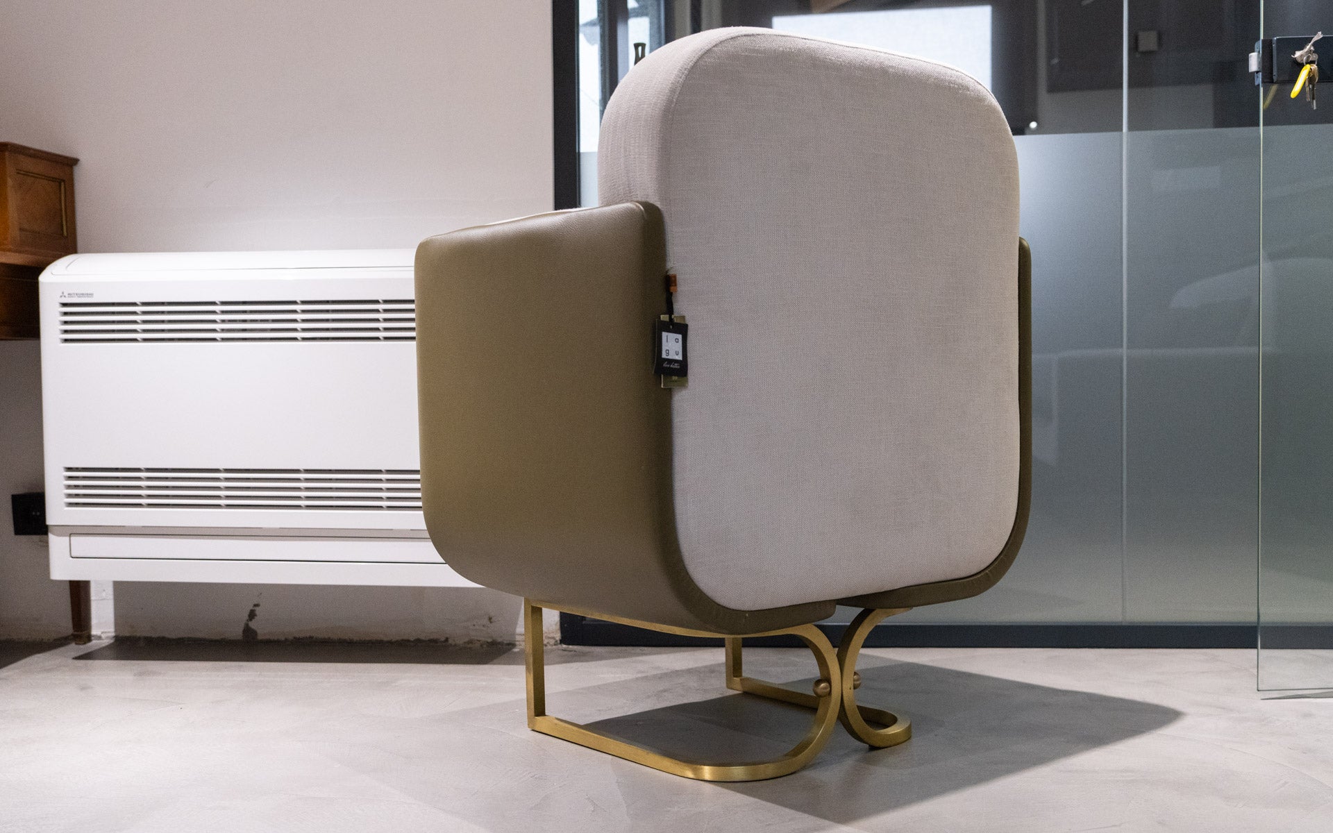 Up Chair (Display)