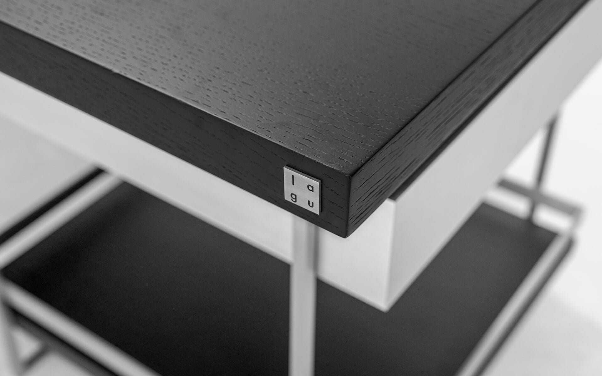 NAIFU Çalışma Masası | lagu