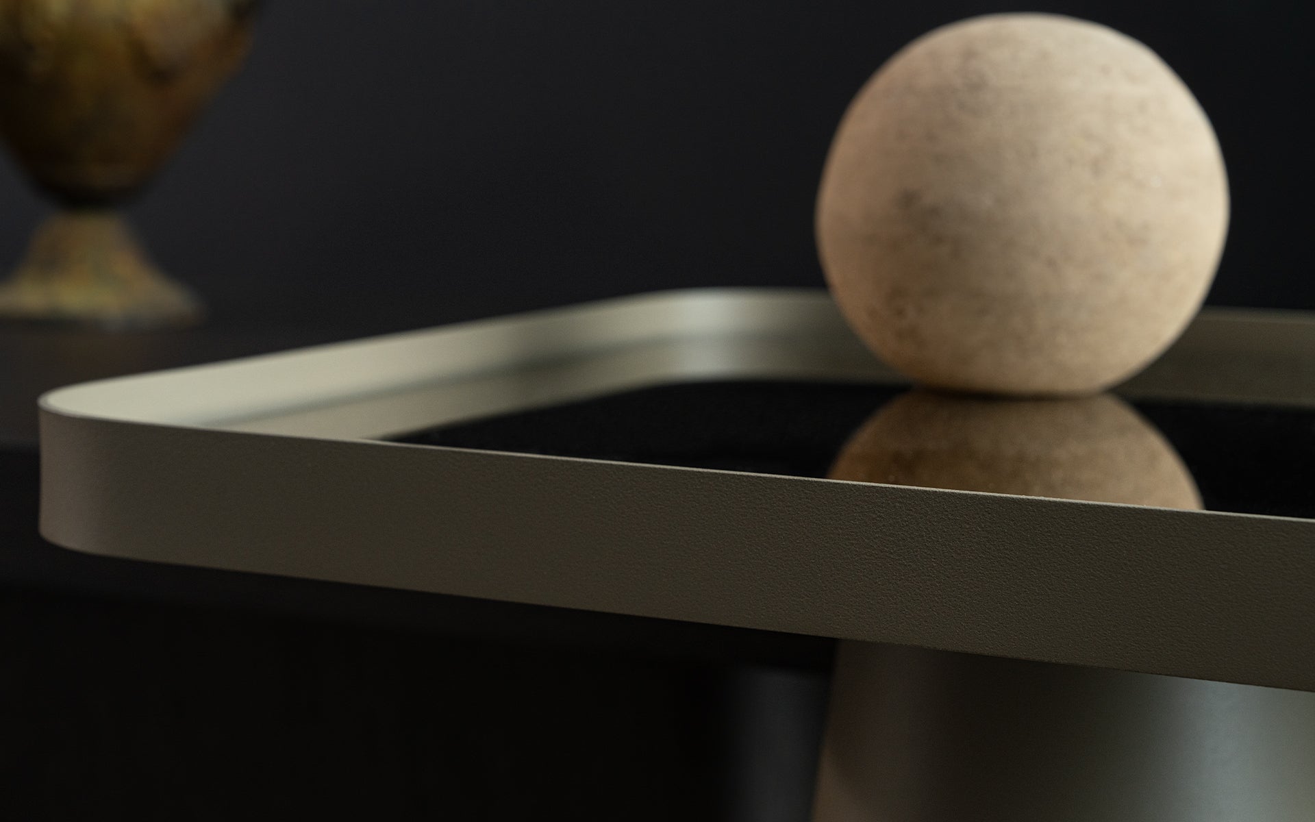 SUI Side Table