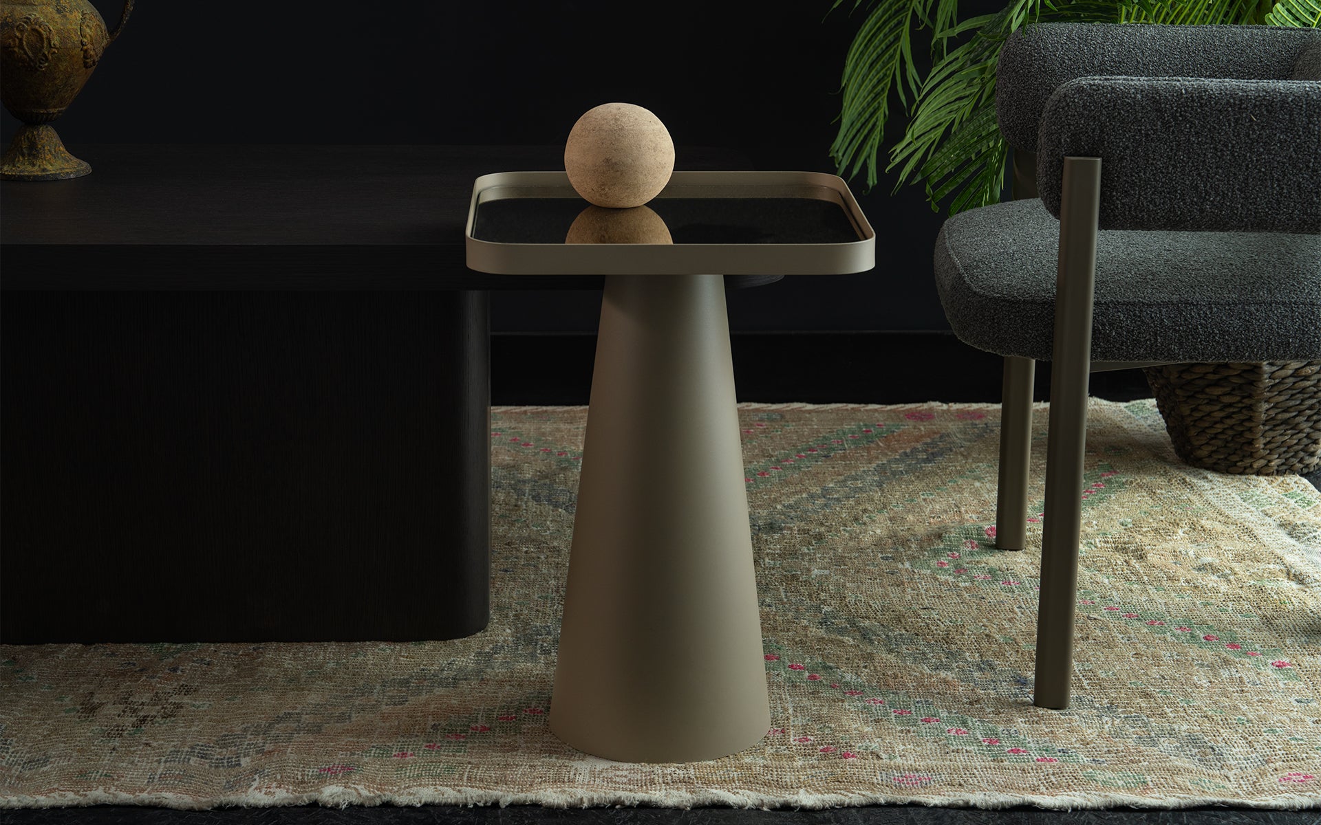 SUI Side Table