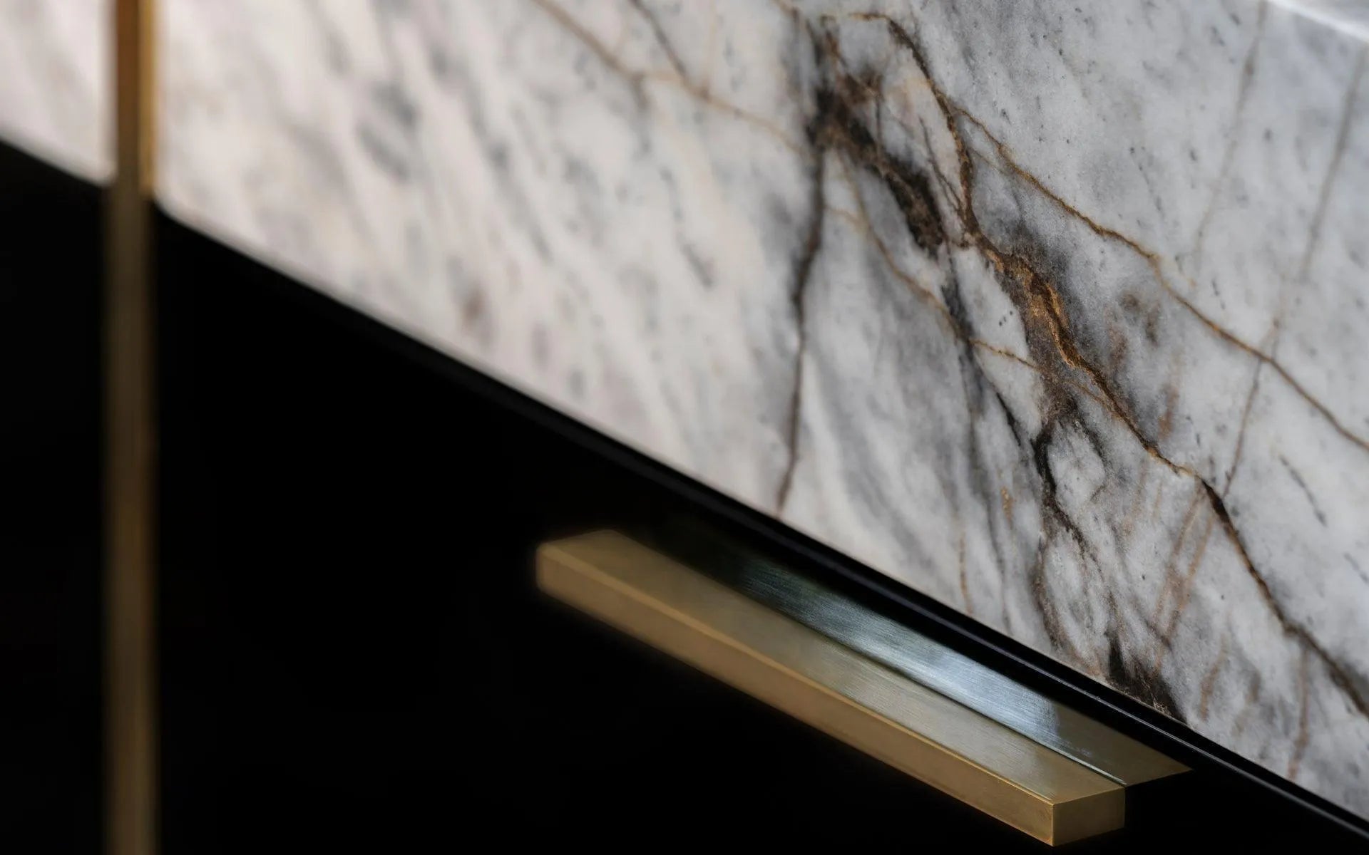 FAMED Konsol No:3 Carrara White | lagu