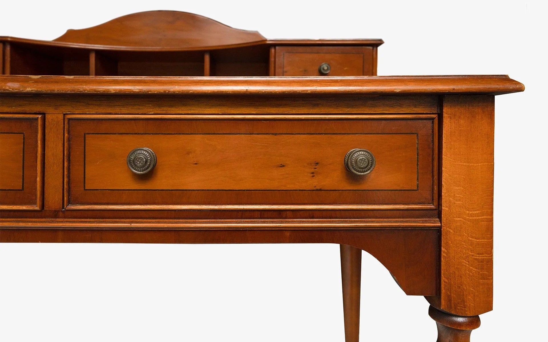 İngiliz Çalışma Masası | s e l e c t i o n