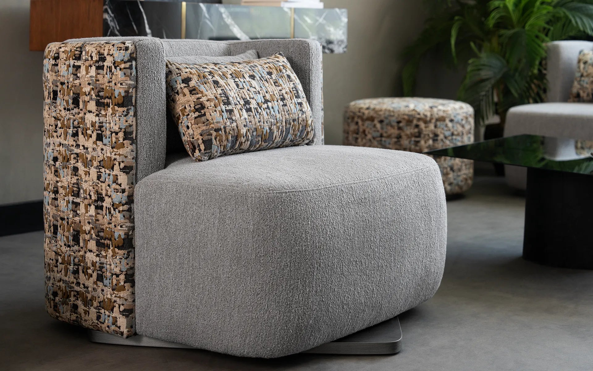 PAPILLONNE Single Seat / Armchair with Swivel Mechanism