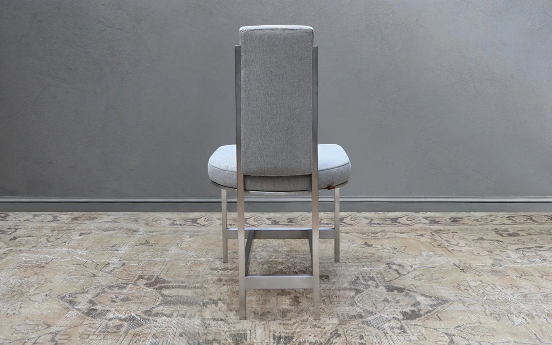 RECALLED Sandalye Mat Krom | lagu