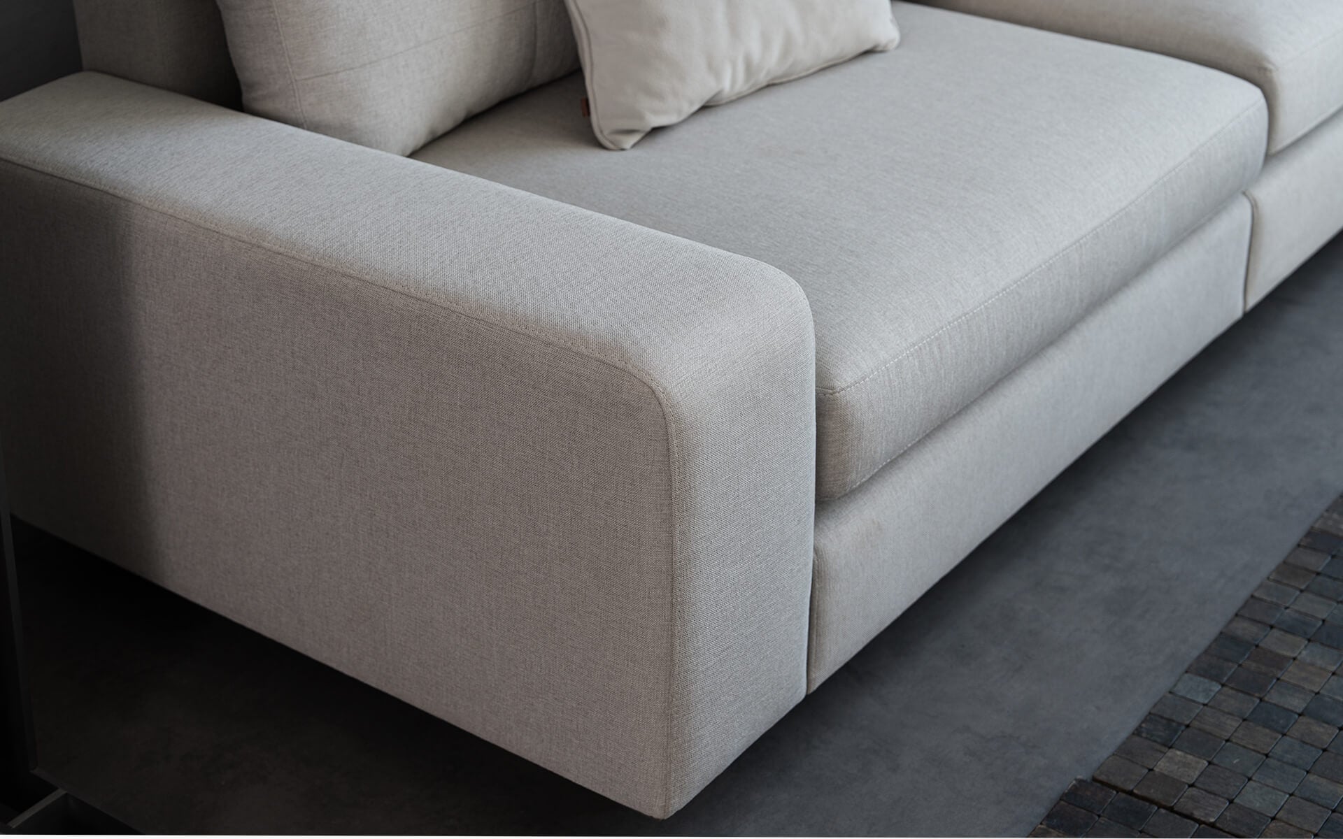 Ruga L-shaped sofa