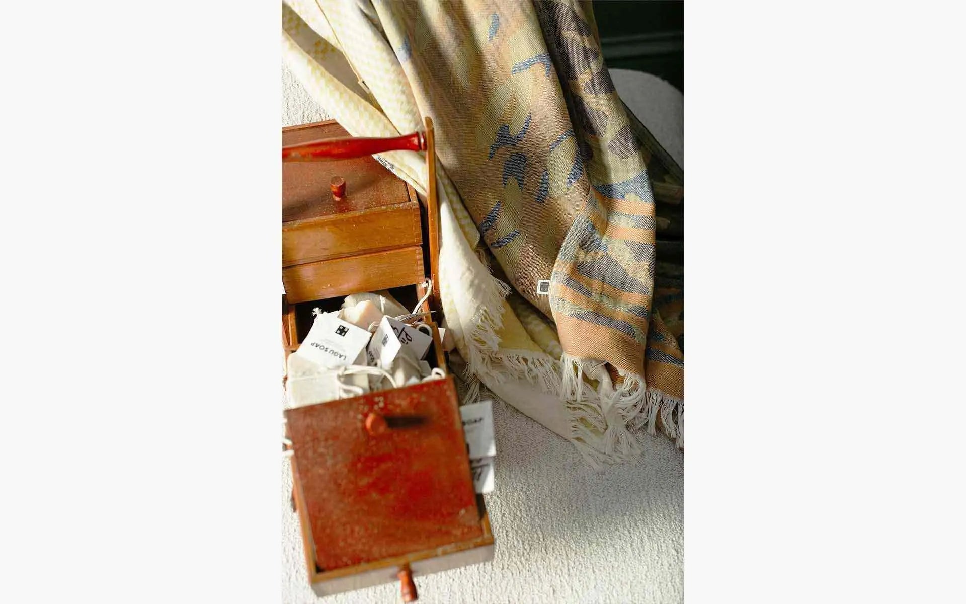 Sarı Kahve Desenli Pamuklu Şal | lagu