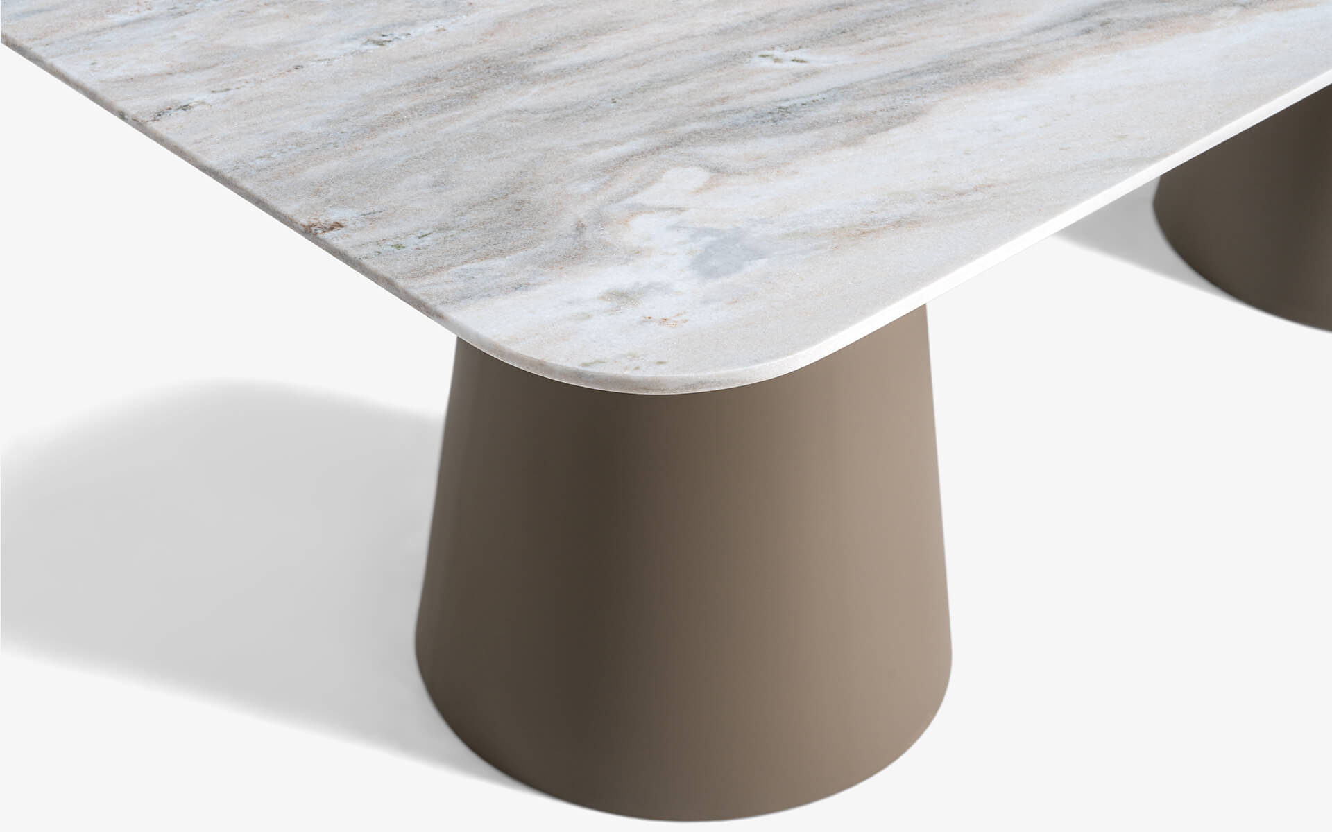 SUİ Yemek Masası | lagu