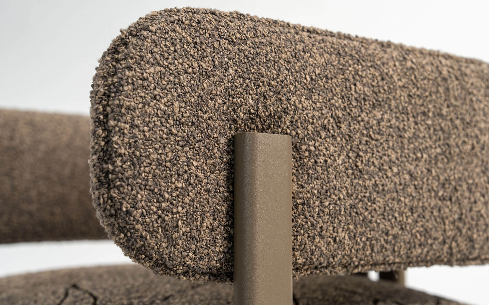 SUİ Sandalye | lagu