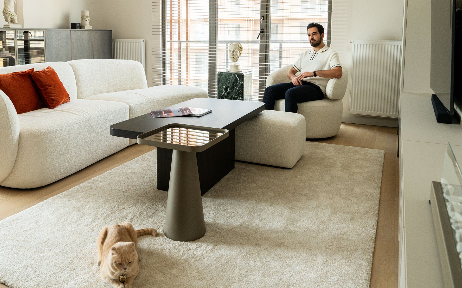 SUI Side Table
