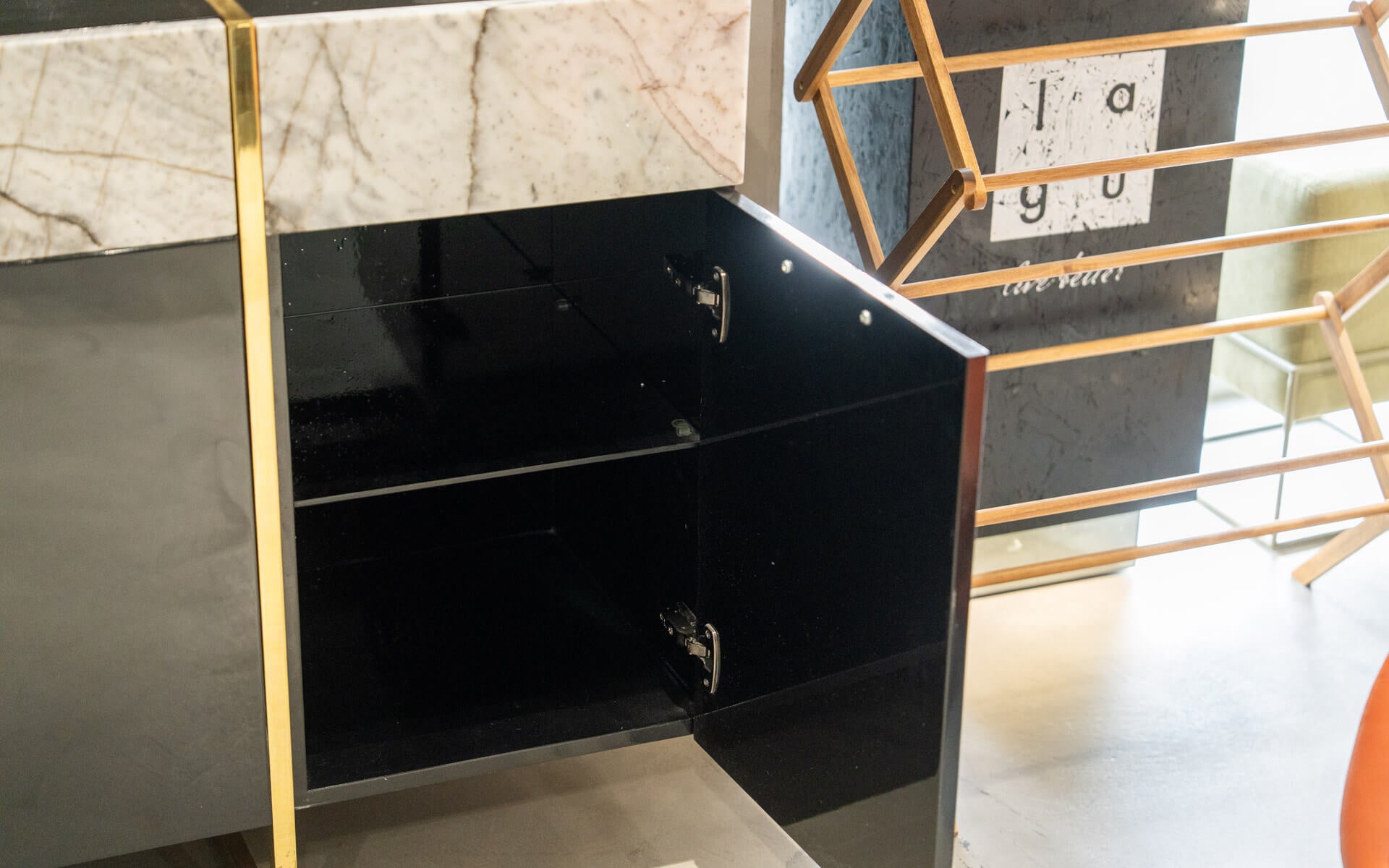 FAMED Konsol No:3 Carrara White (Teşhir) | lagu