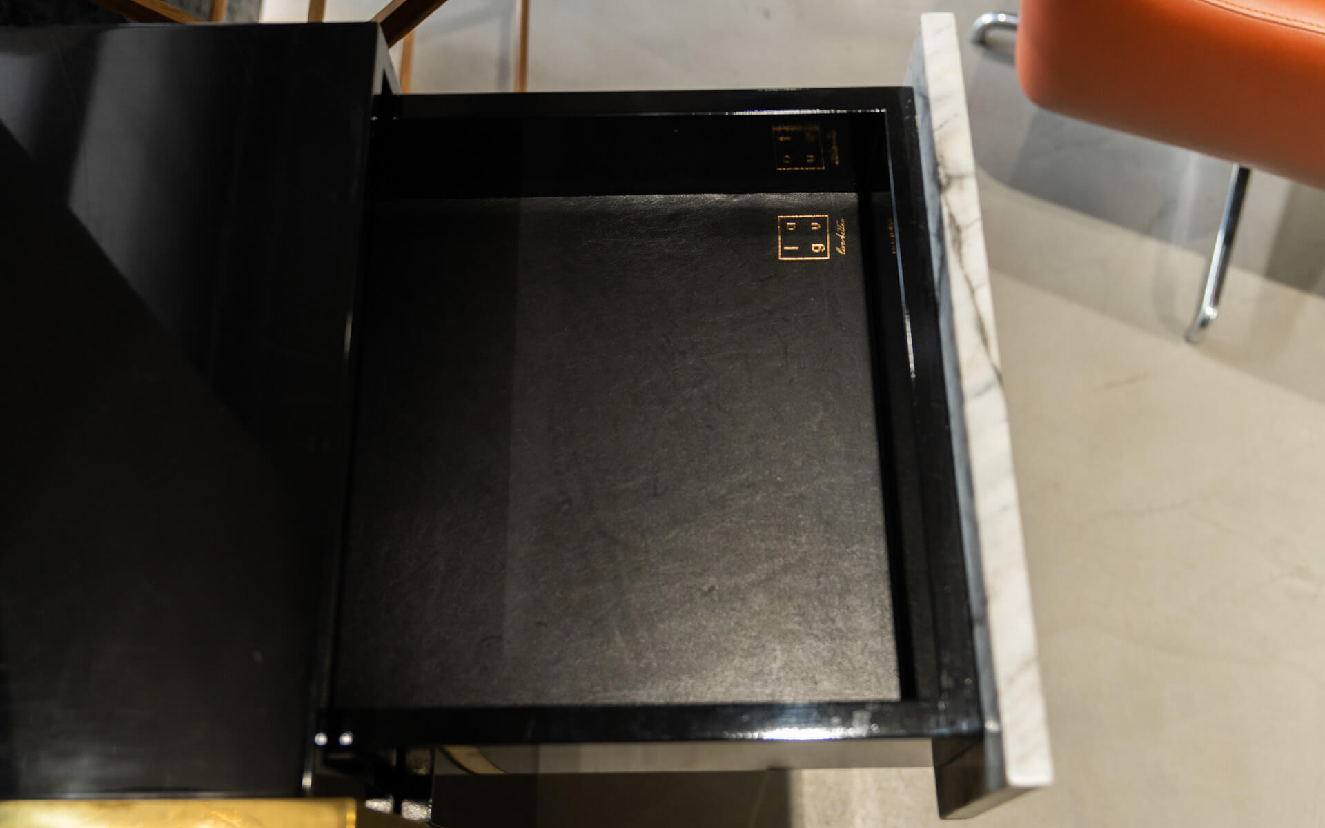 FAMED Konsol No:3 Carrara White (Teşhir) | lagu