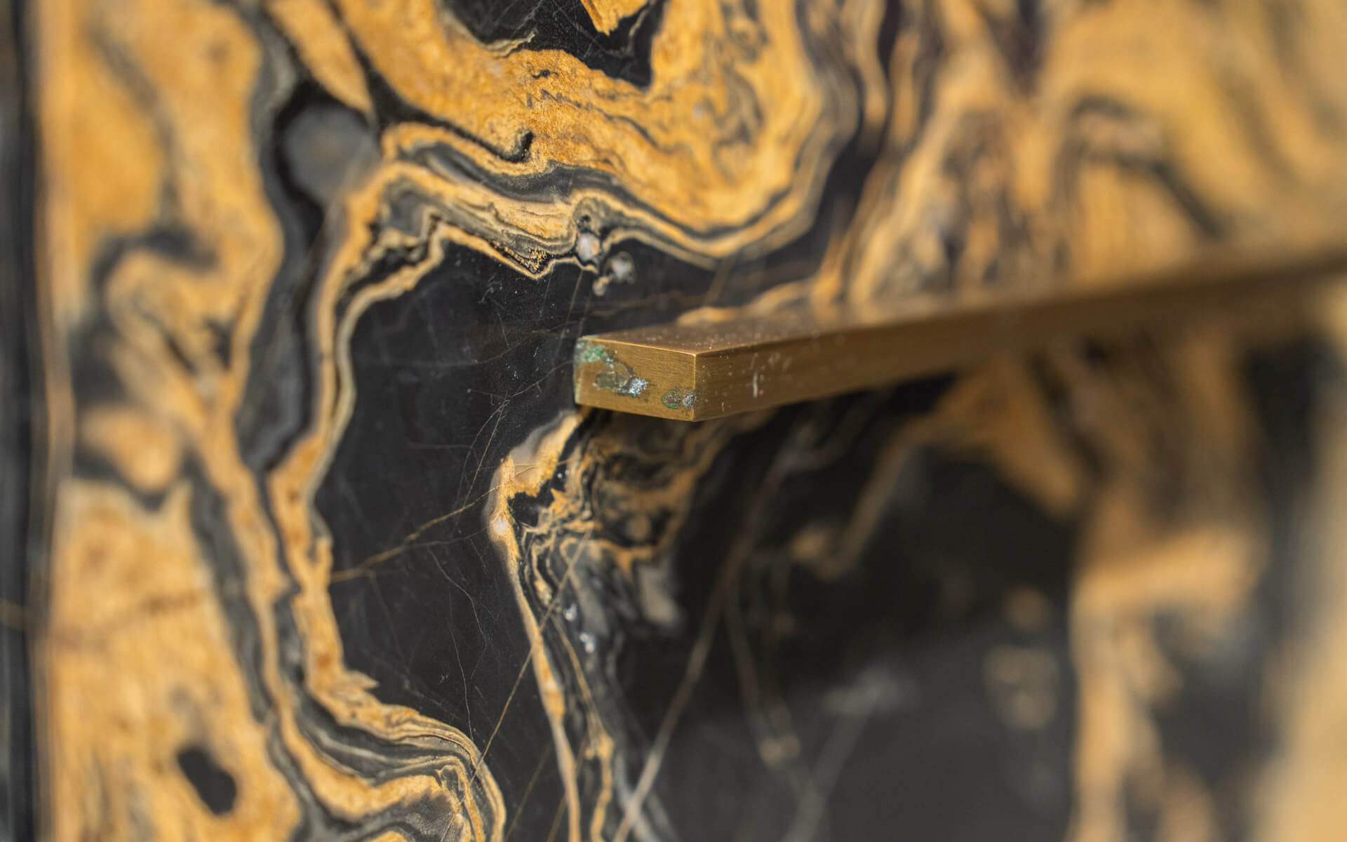 Famed TV Unit Nero (Display)