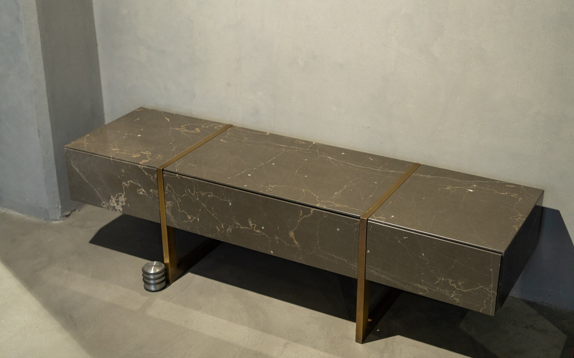 FAMED TV Ünitesi No:3 Olive Maroon (Teşhir) | lagu