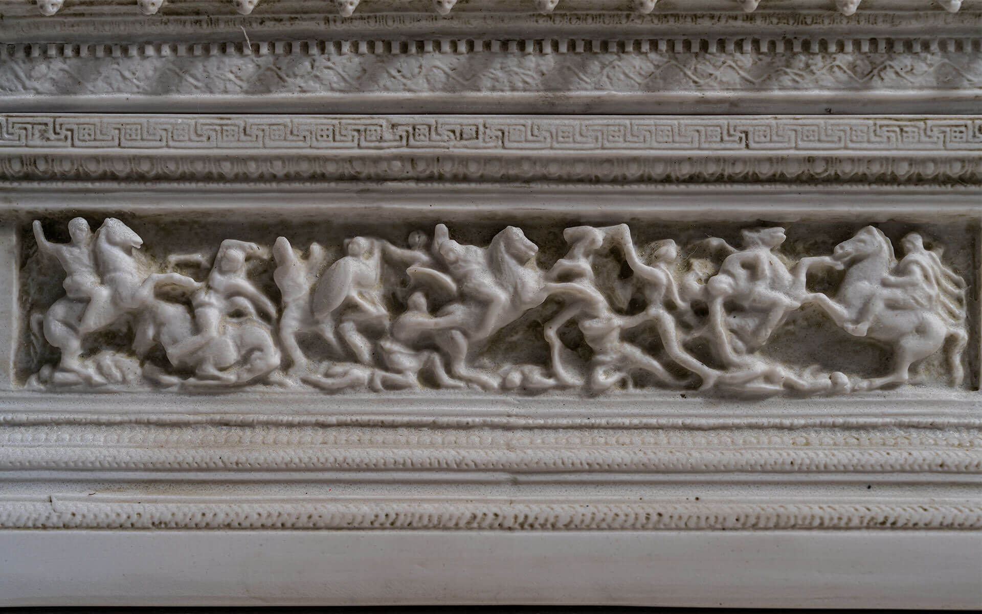 Alexander Sarcophagus (Dekoratif Boy)