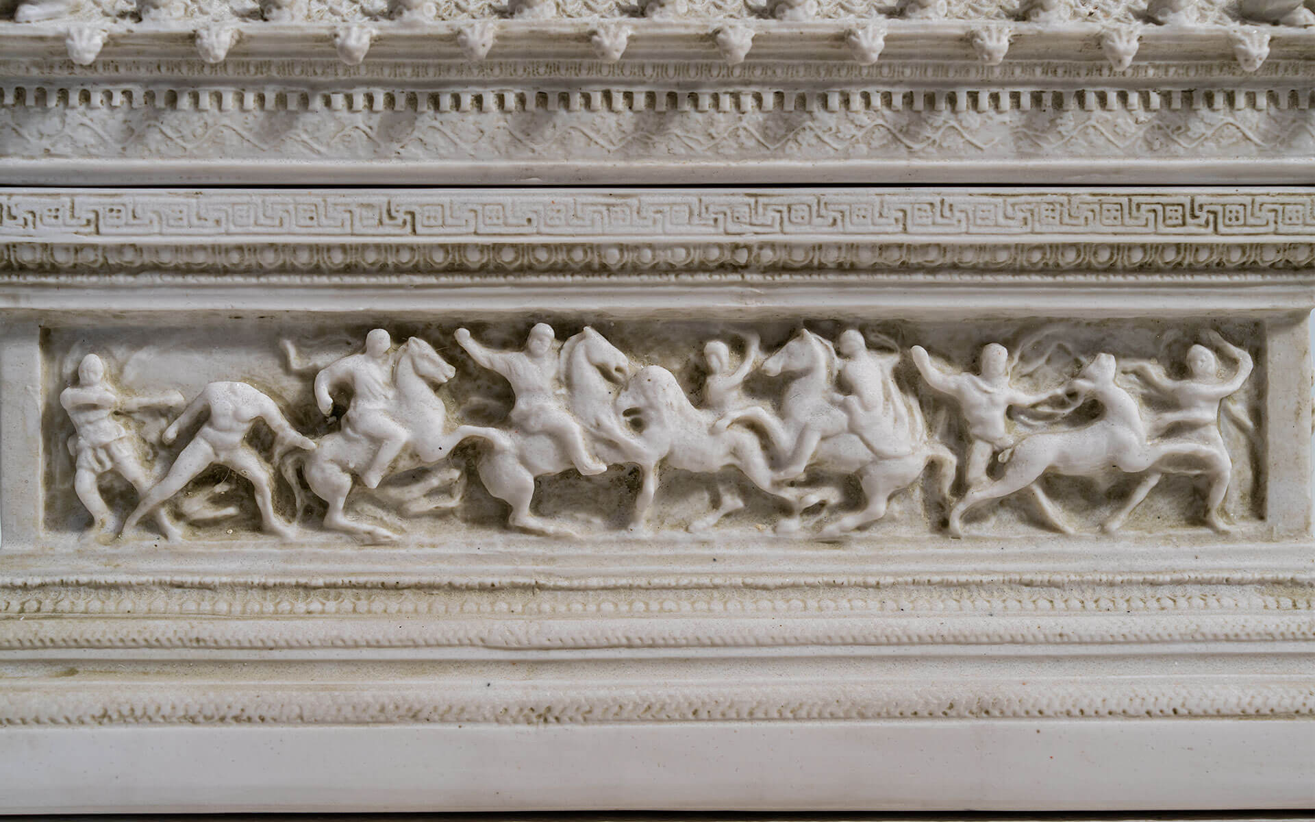 Alexander Sarcophagus (Dekoratif Boy)