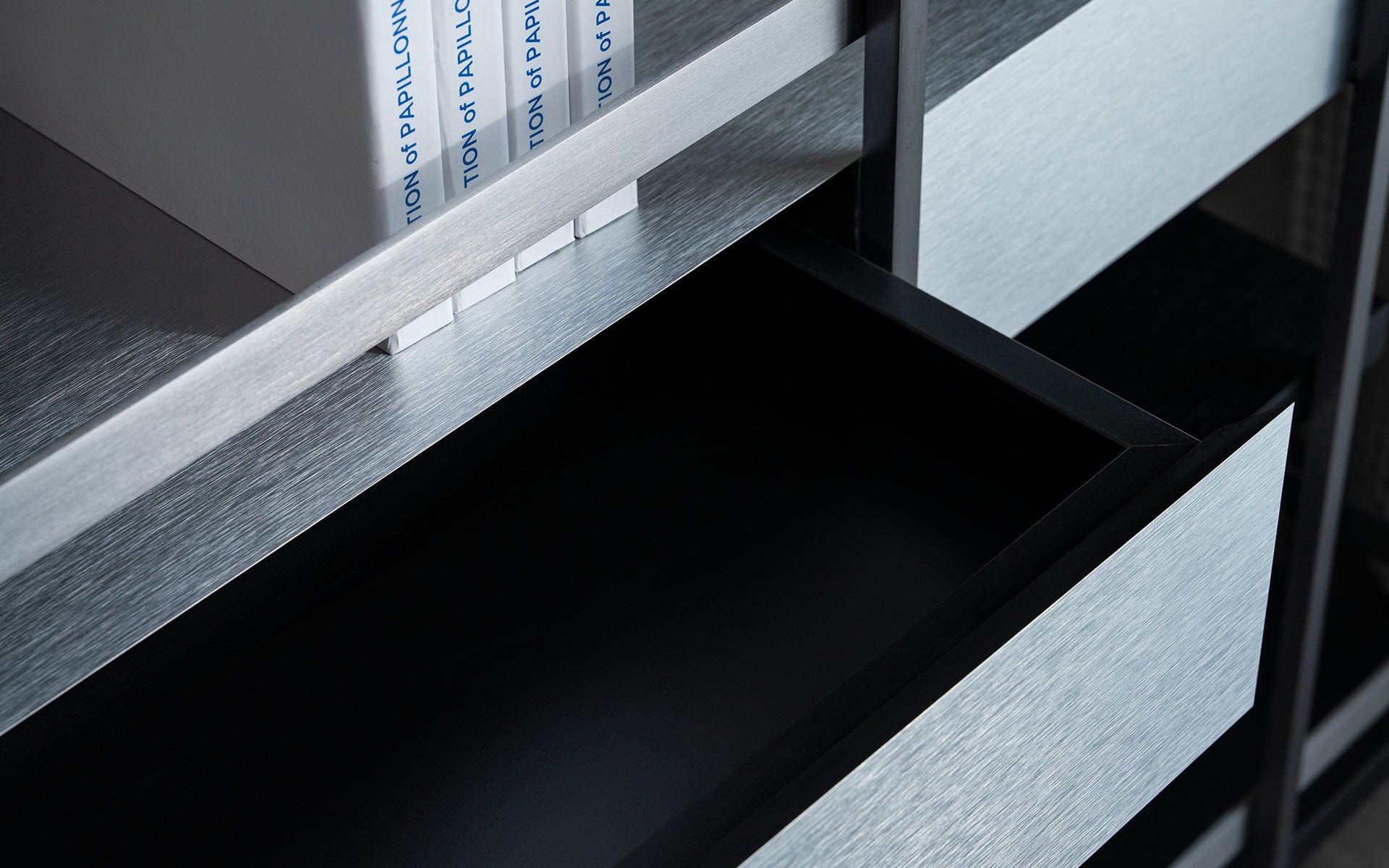 Naifu Shelving and Storage Unit