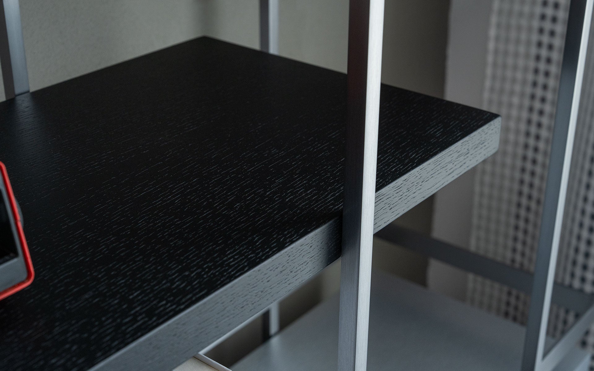 Naifu Raf ve Depolama Ünitesi