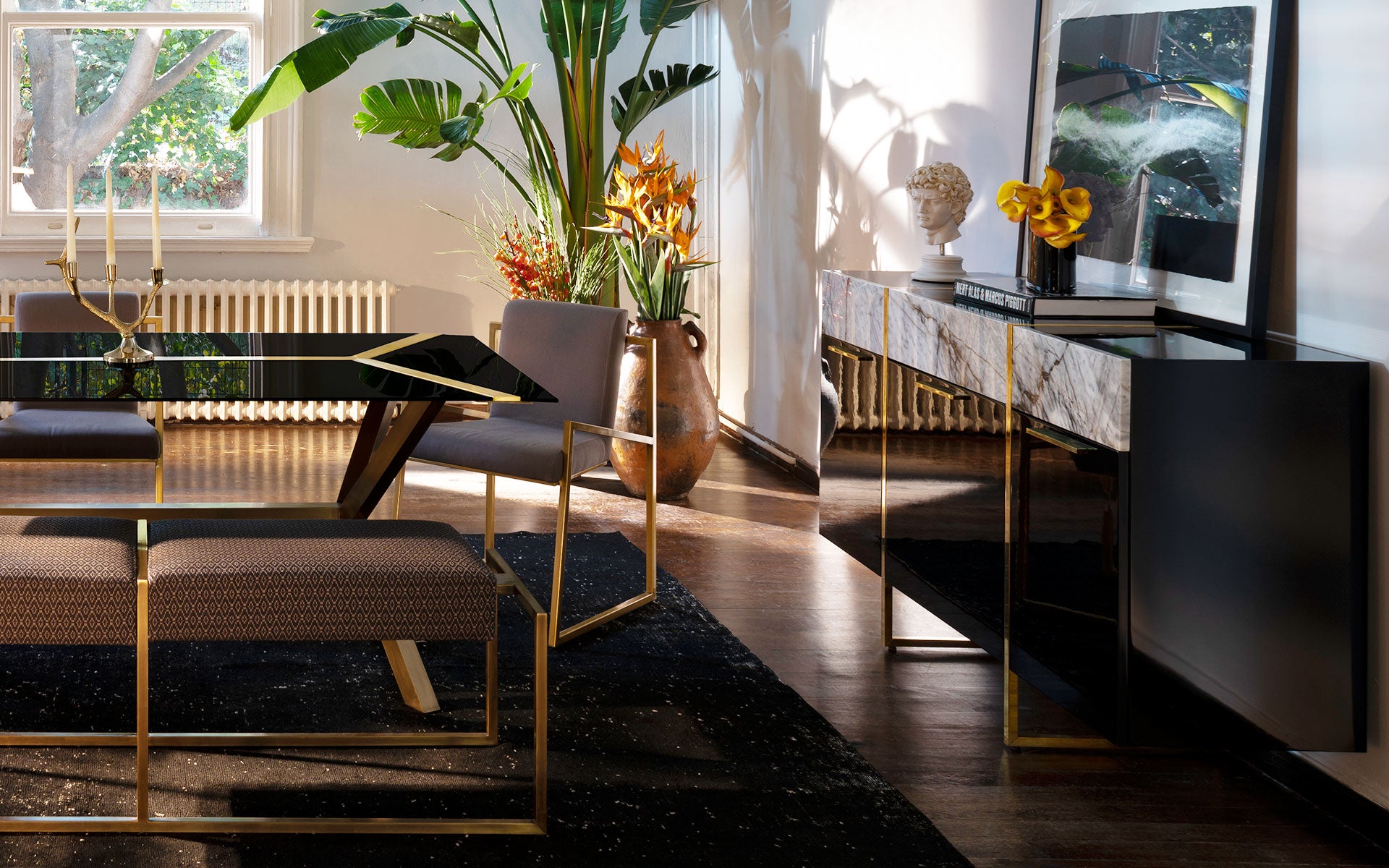 Famed Console No:3 Carrara White