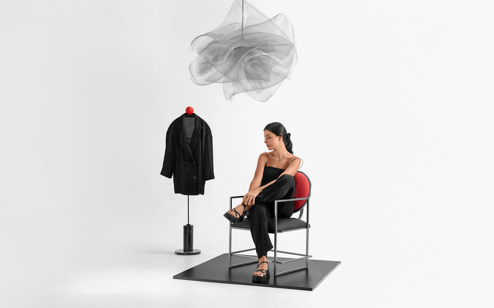 Naifu Sandalye | lagu