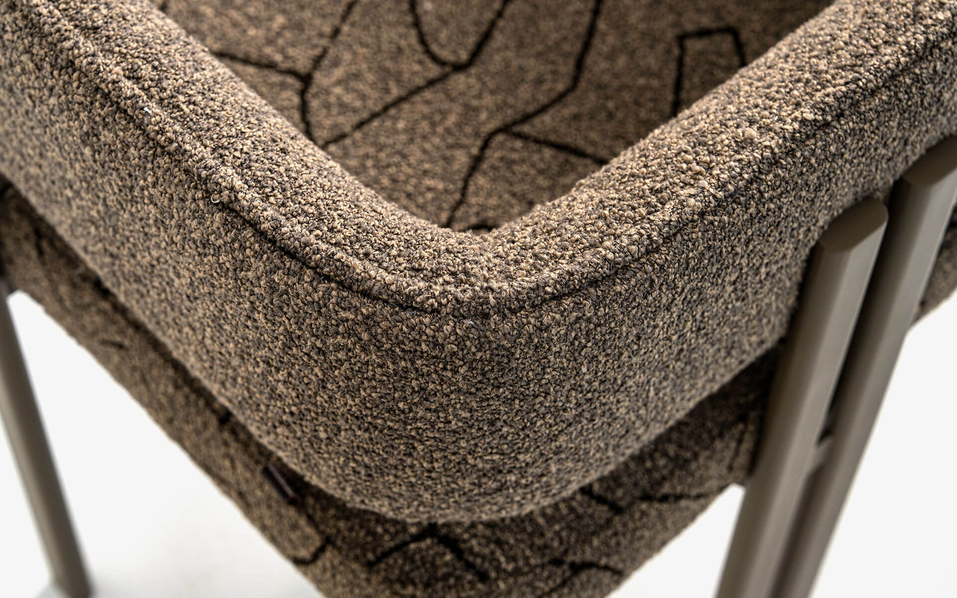 SUİ Sandalye | lagu