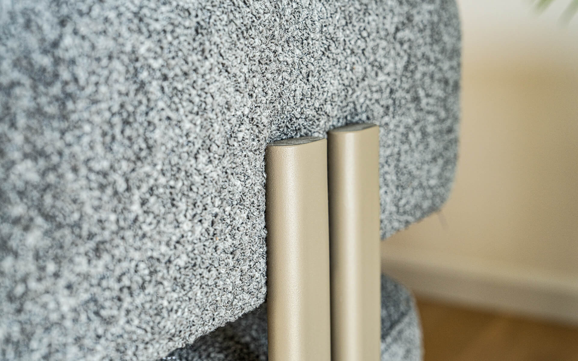 SUİ Sandalye | lagu