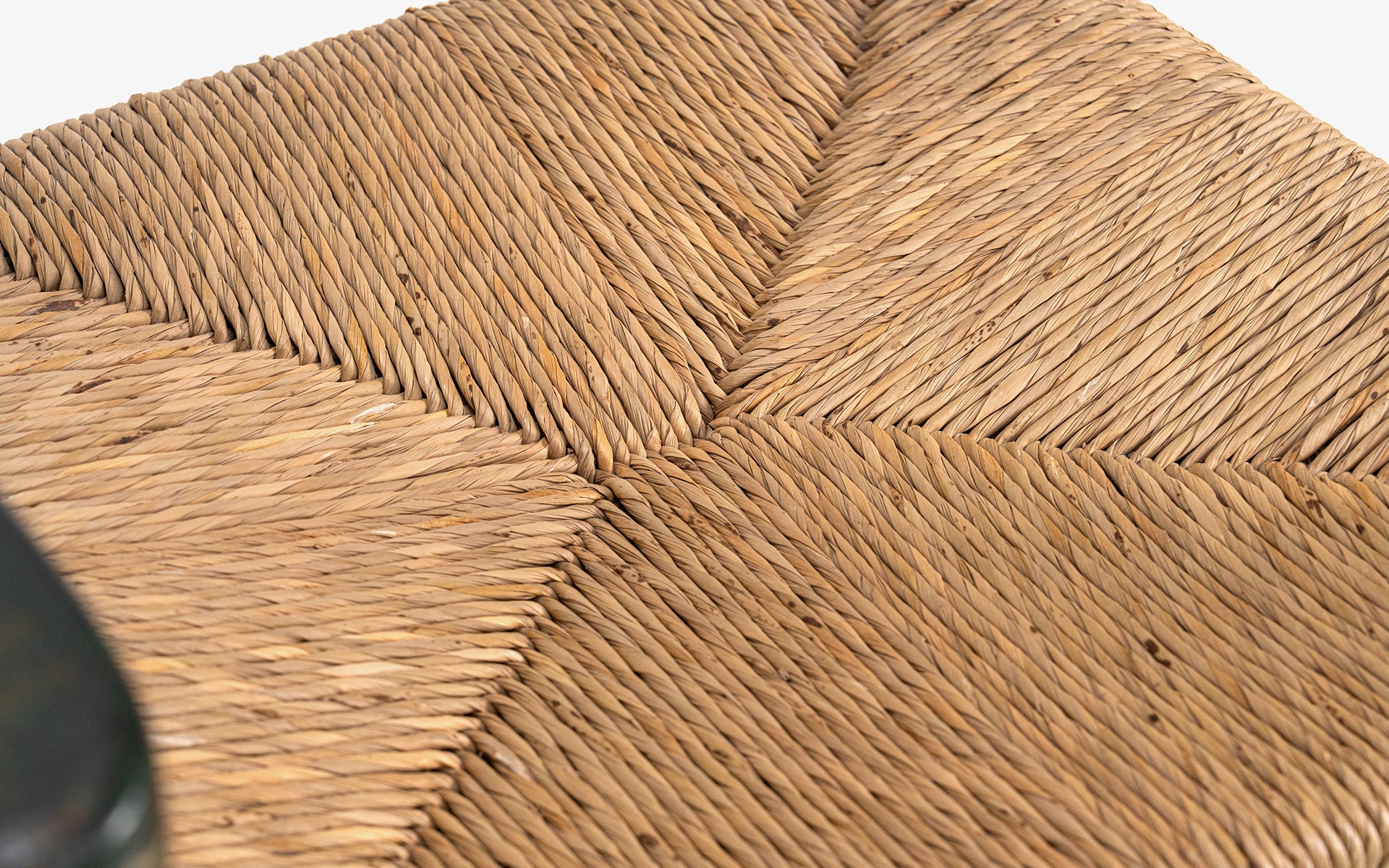 Hindeloopen Süslemeli Kolçaklı Hasır Sandalye Seti | s e l e c t i o n